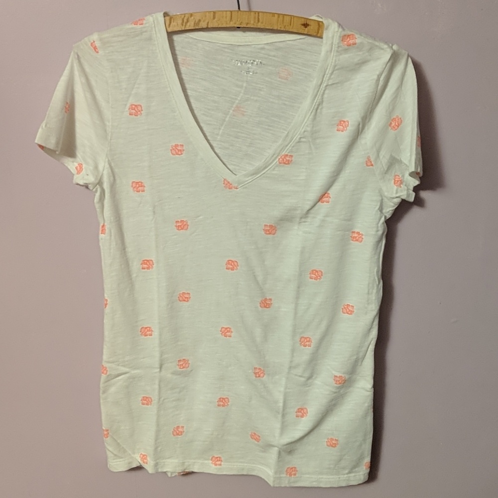 V-neck tee
